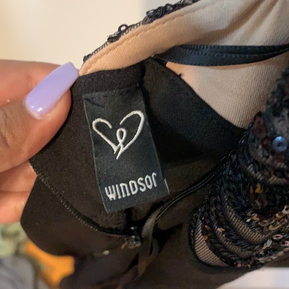 Windsor prom dress - Picture 4 of 6